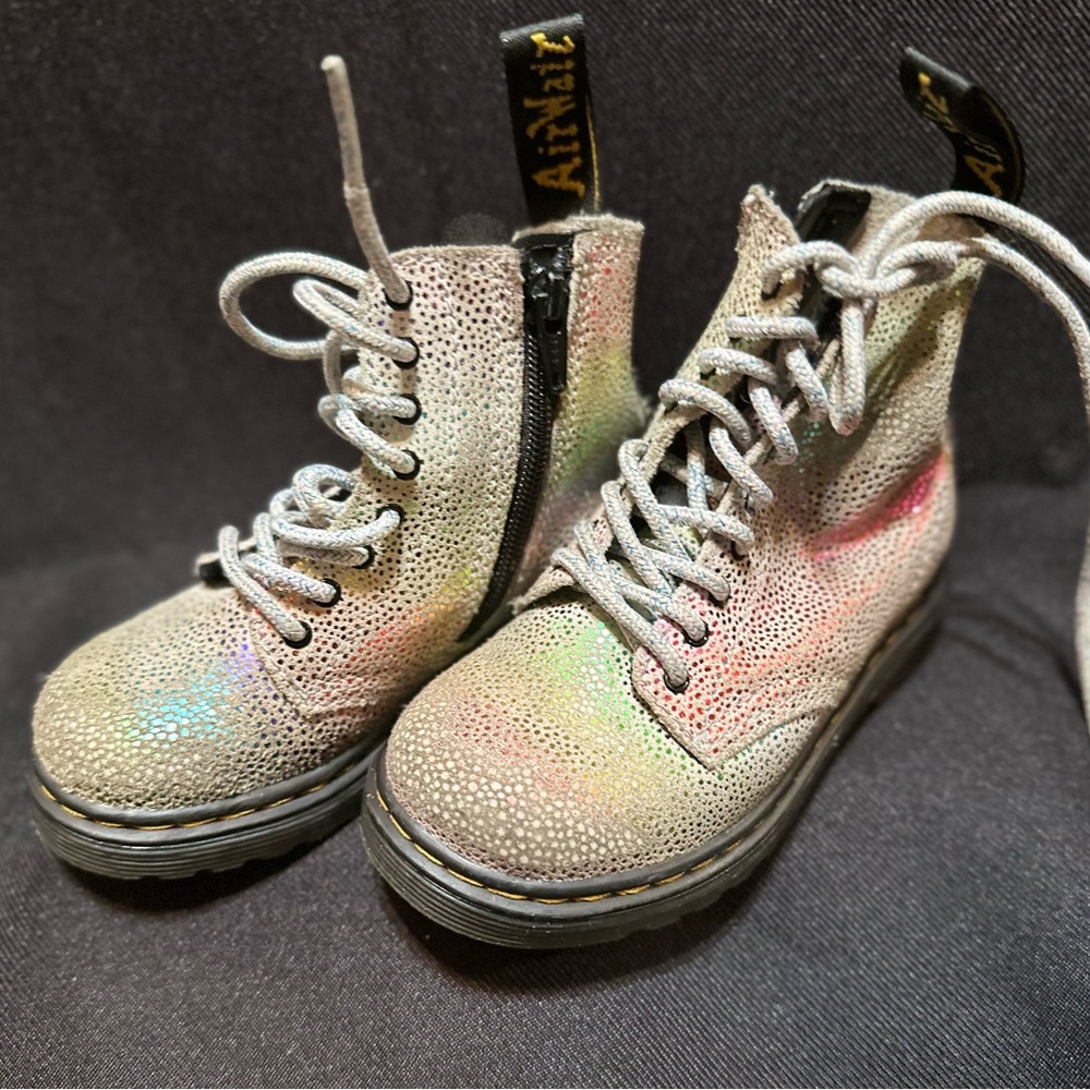 Kids-Girls Dr. martens Boots
